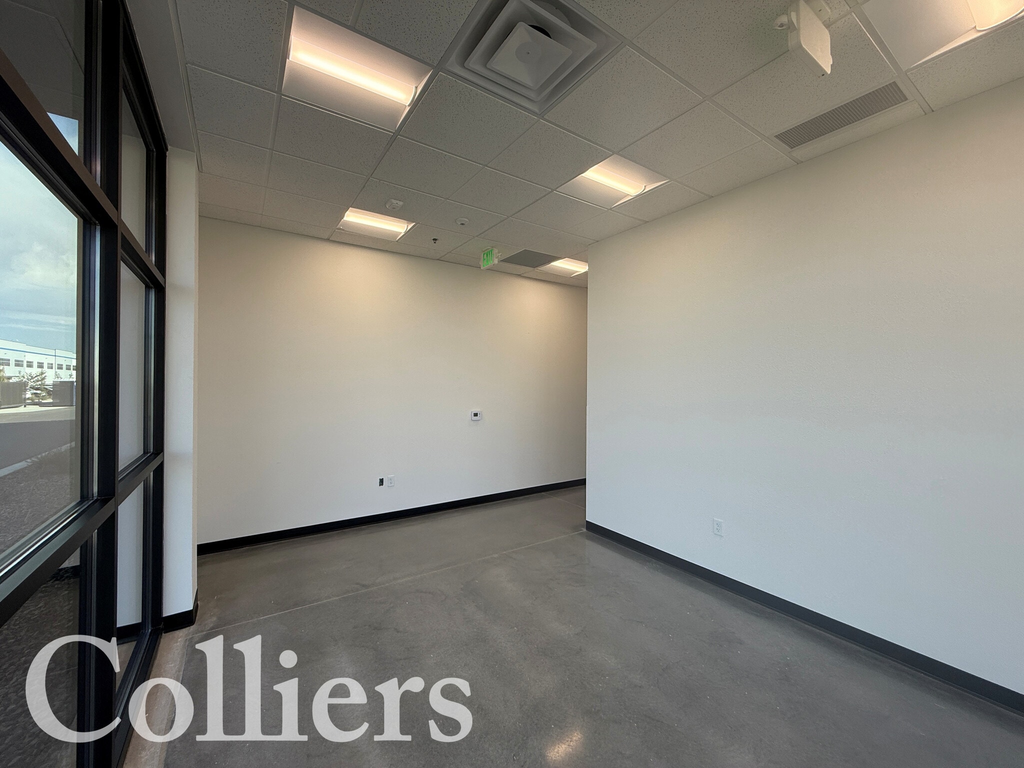 4886 W Grand Mogul Dr, Meridian, ID for lease Interior Photo- Image 1 of 9