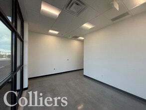 4886 W Grand Mogul Dr, Meridian, ID for lease Interior Photo- Image 1 of 9
