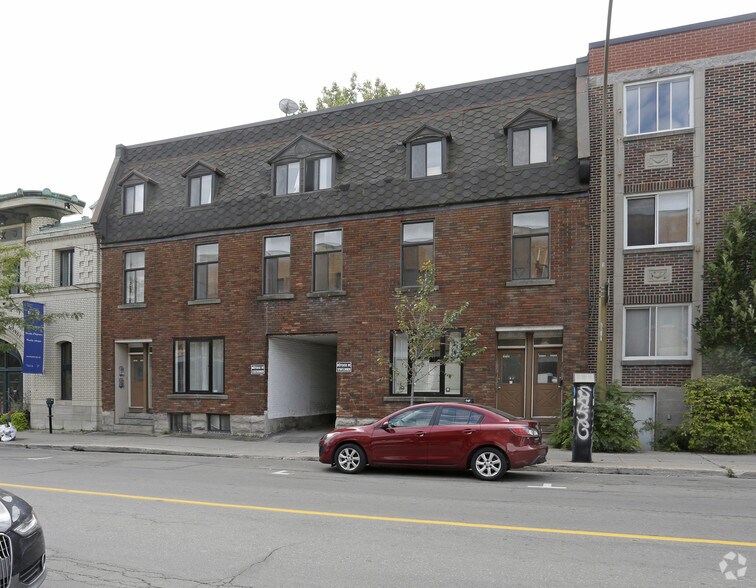 2056-2066 Rue Atateken, Montréal, QC à vendre - Photo principale - Image 1 de 2