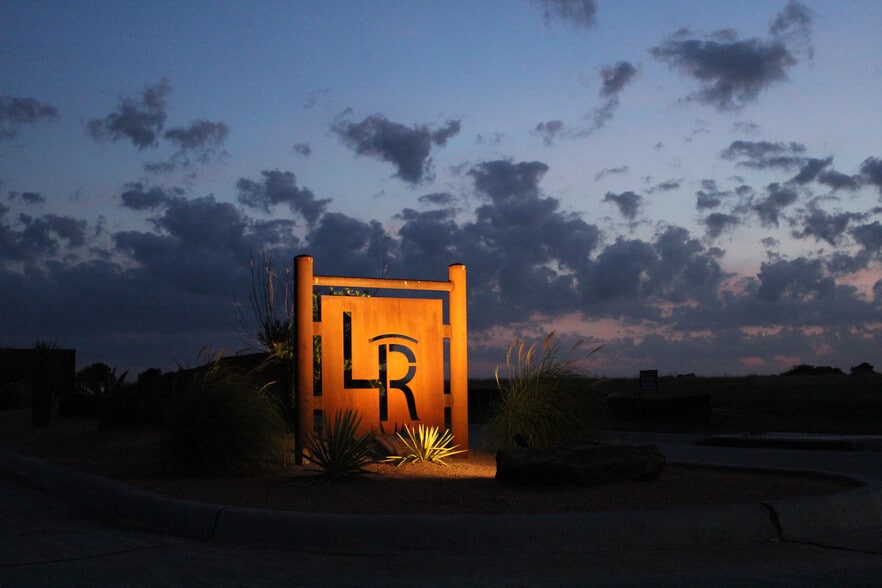 1000 Legacy Ranch Rd, Waxahachie, TX à louer - Photo du bâtiment - Image 3 de 10