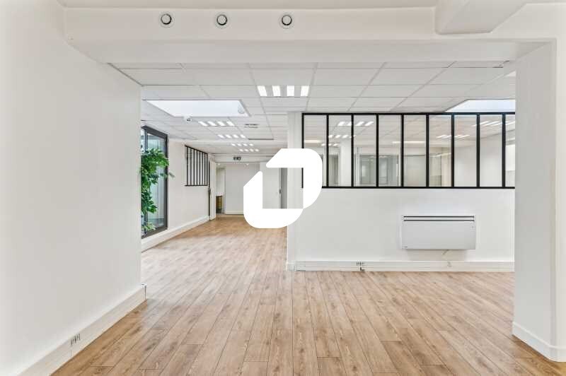 Bureau dans Courbevoie à louer - Photo du bâtiment - Image 2 de 16