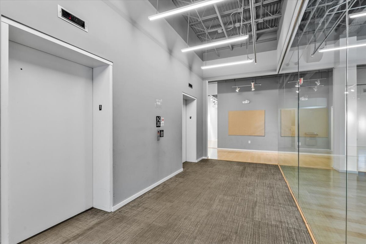 1823 Eastchester Dr, High Point, NC for lease Building Photo- Image 1 of 42