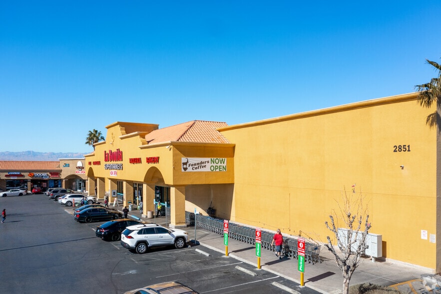2801-2851 N Green Valley Pky, Henderson, NV for lease - Building Photo - Image 1 of 4