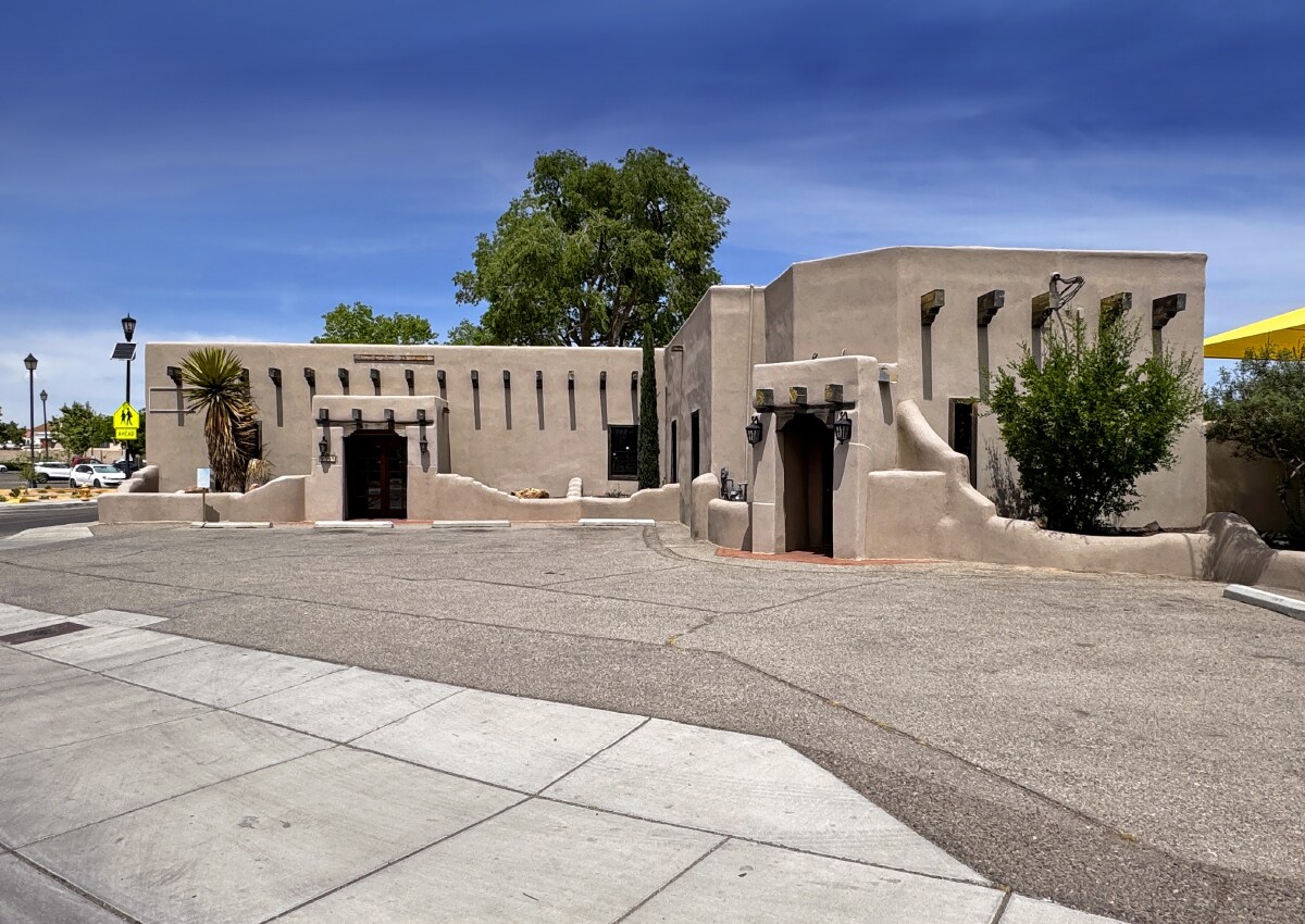 2011 Central Ave NW, Albuquerque, NM for lease Primary Photo- Image 1 of 17