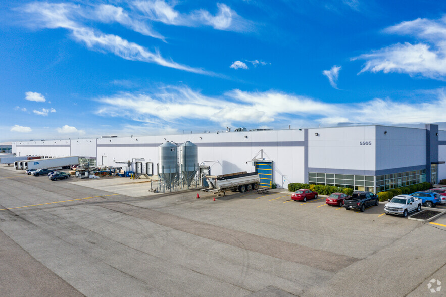 5505 72nd Ave SE, Calgary, AB for lease - Building Photo - Image 1 of 5