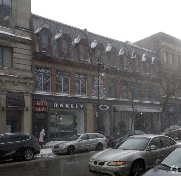 1226-1232 Rue Sainte-Catherine O, Montréal, QC for lease - Building Photo - Image 2 of 2