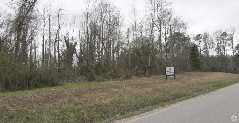 9201 Commerce Blvd, Williamsburg, VA for sale - Building Photo - Image 2 of 3