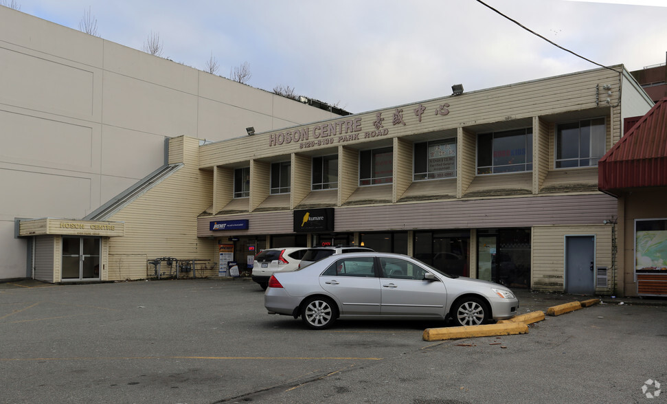 8120-8136 Park Rd, Richmond, BC for lease - Building Photo - Image 2 of 3