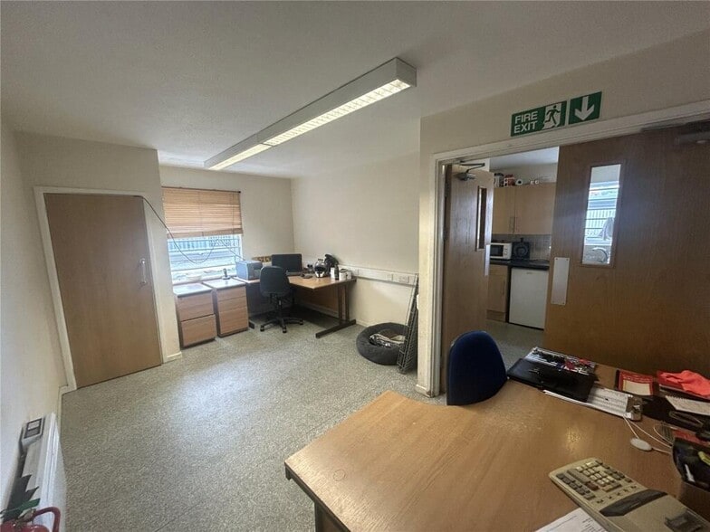 Unit 7 Crittall Dr, Braintree à louer - Photo intérieure - Image 3 de 11