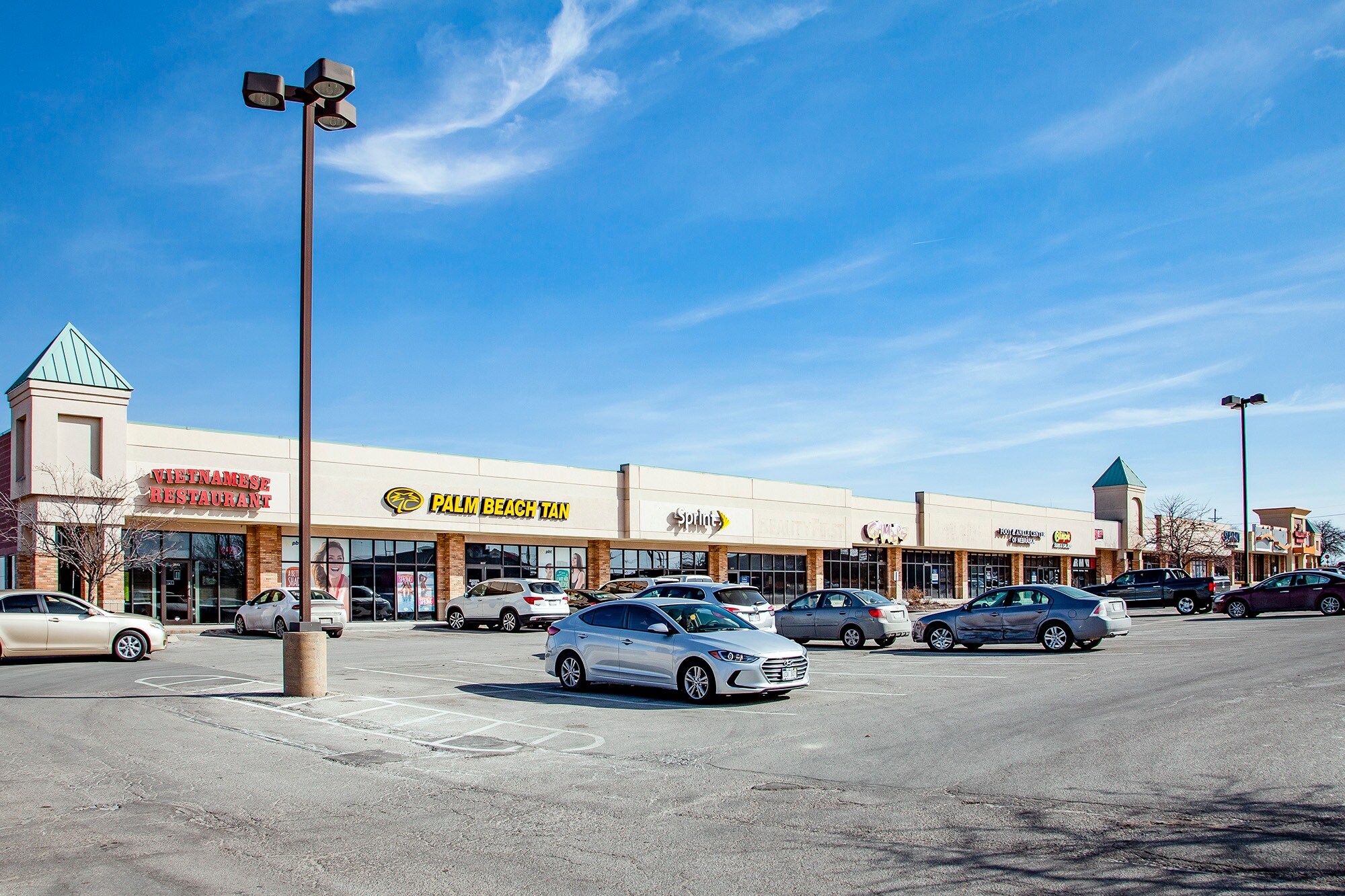 8013-8045 S 83rd Ave, La Vista, NE for lease Building Photo- Image 1 of 9