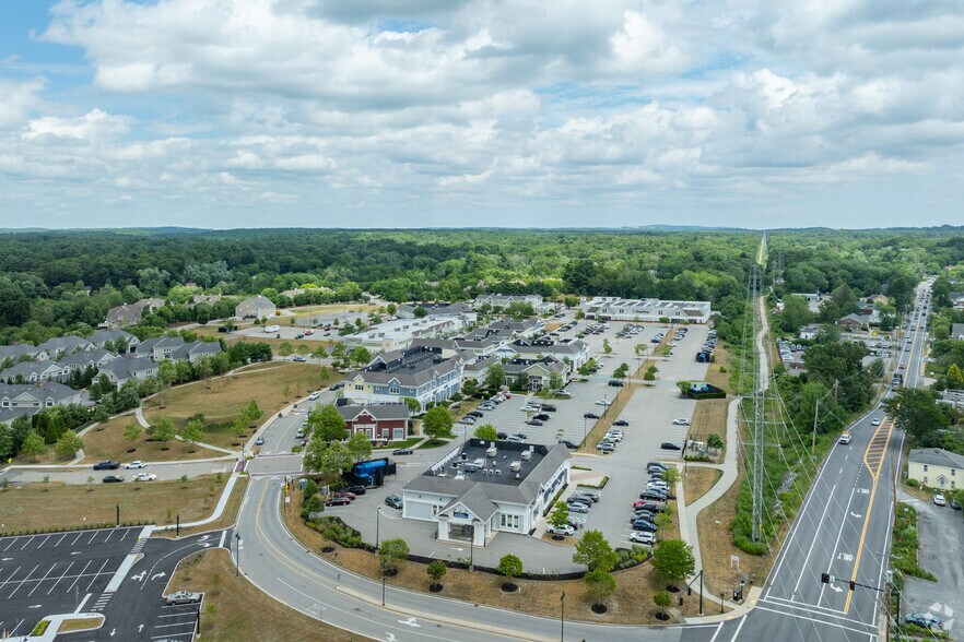 400-440 Boston Post Rd, Wayland, MA à louer - Photo principale - Image 1 de 14