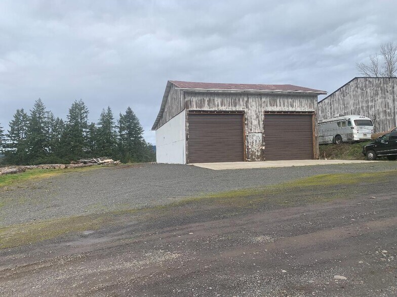 82415 Lost Creek Rd, Dexter, OR à vendre - Photo du bâtiment - Image 2 de 3