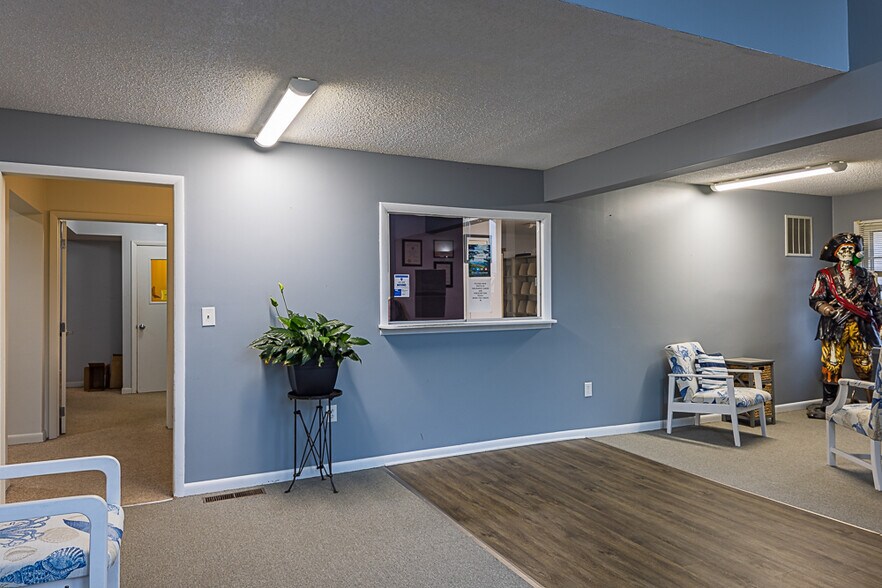 553 Highway 126, Bristol, TN à vendre - Photo du bâtiment - Image 3 de 12