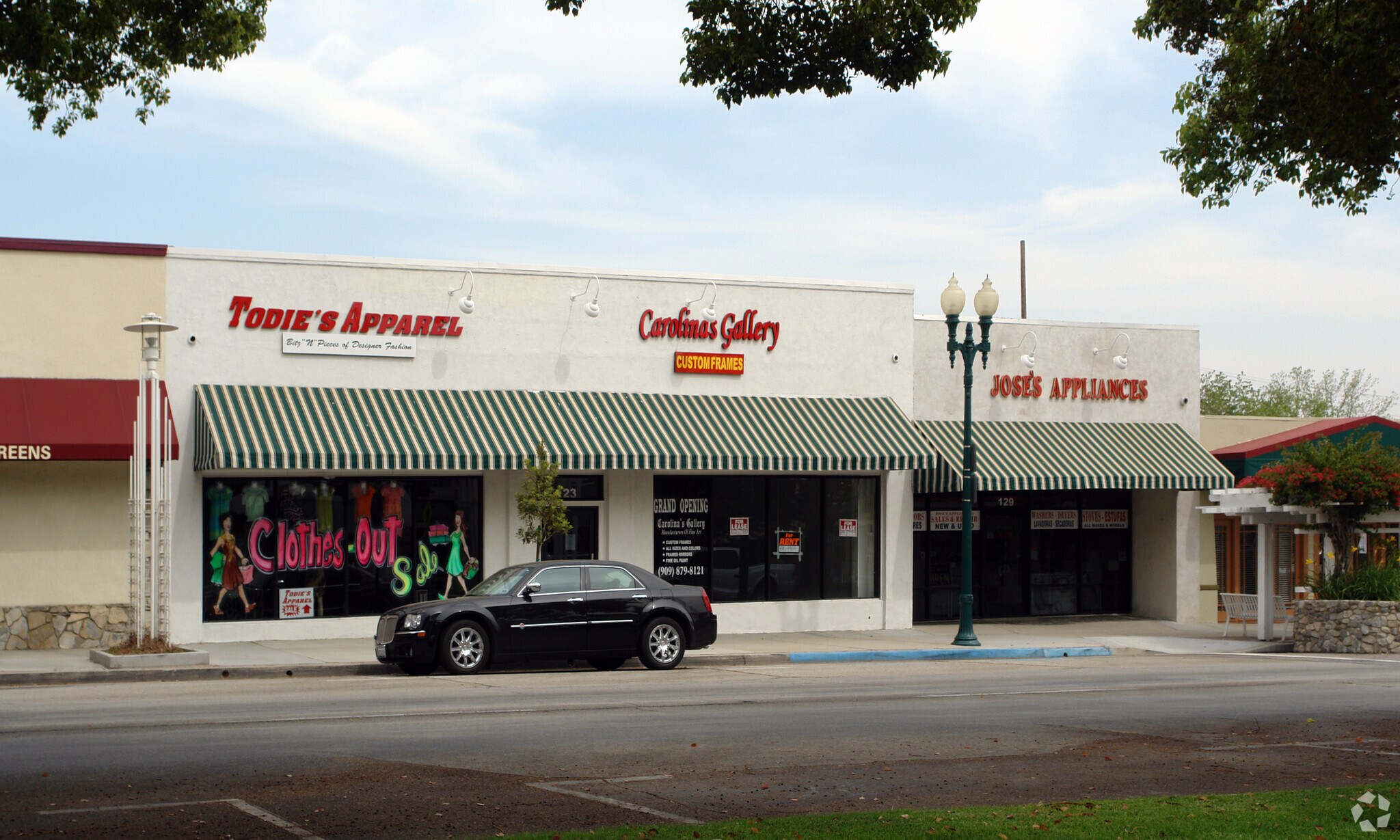 123 S Riverside Ave, Rialto, CA à vendre Photo principale- Image 1 de 16