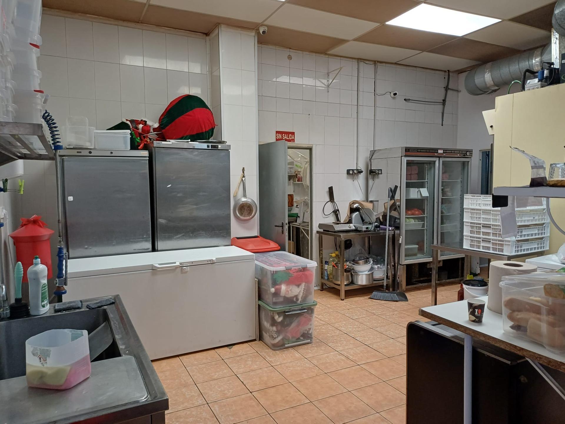 Industrial in Palma, Islas Baleares for lease Interior Photo- Image 1 of 15