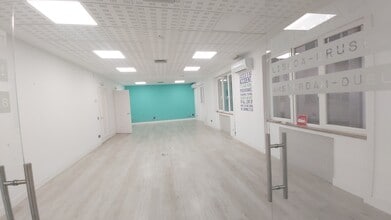 Office in Madrid, Madrid for lease Interior Photo- Image 2 of 8