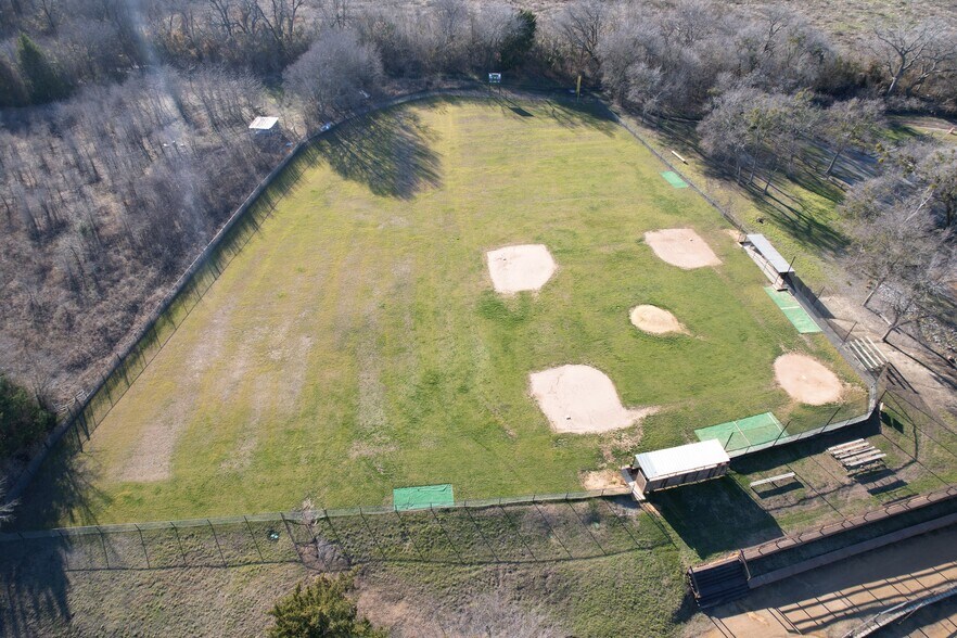 6161 County Road 124, McKinney, TX à vendre - Photo du bâtiment - Image 2 de 11