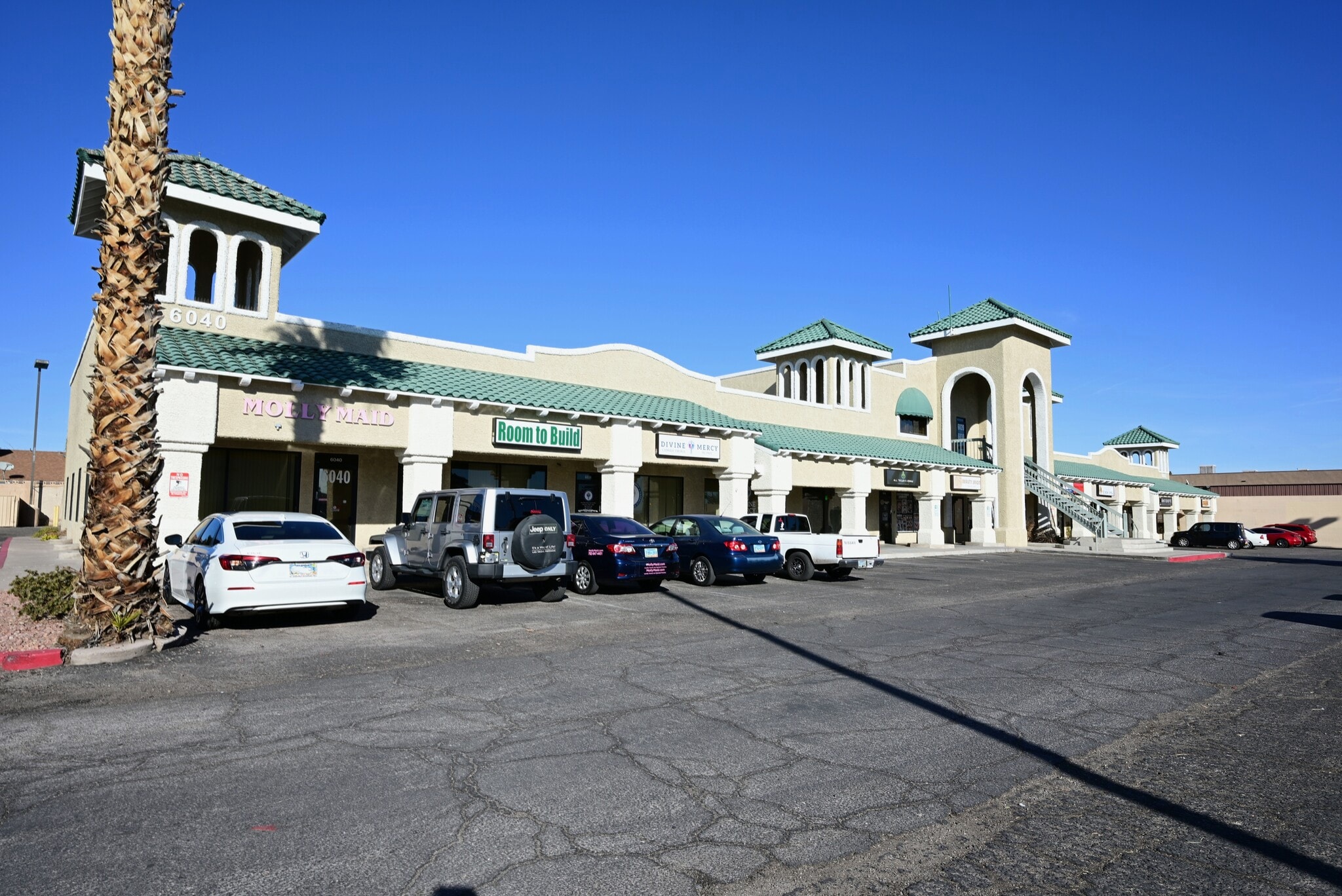 6000-6038 Smoke Ranch Rd, Las Vegas, NV for lease Primary Photo- Image 1 of 8