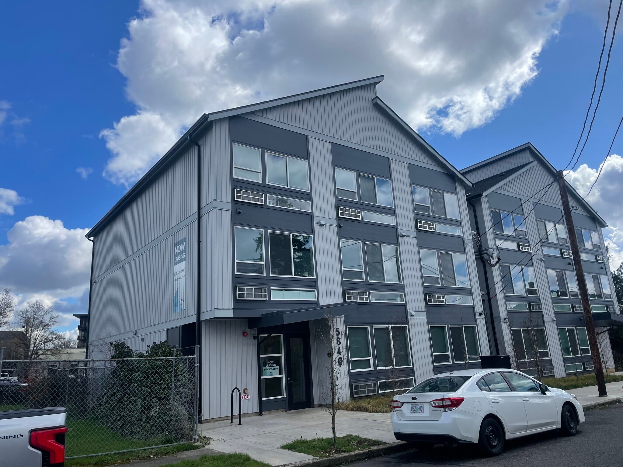 5840 SE 89th Ave, Portland, OR à vendre Photo du bâtiment- Image 1 de 1