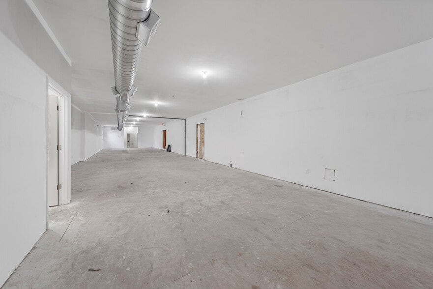 324 2nd St, Elizabeth, NJ for lease - Interior Photo - Image 2 of 7