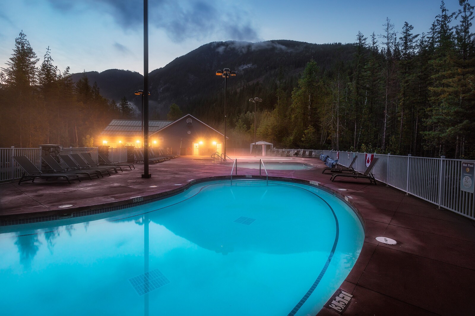 6162 Trans Canada Hwy, Malakwa, BC à vendre Photo du bâtiment- Image 1 de 1