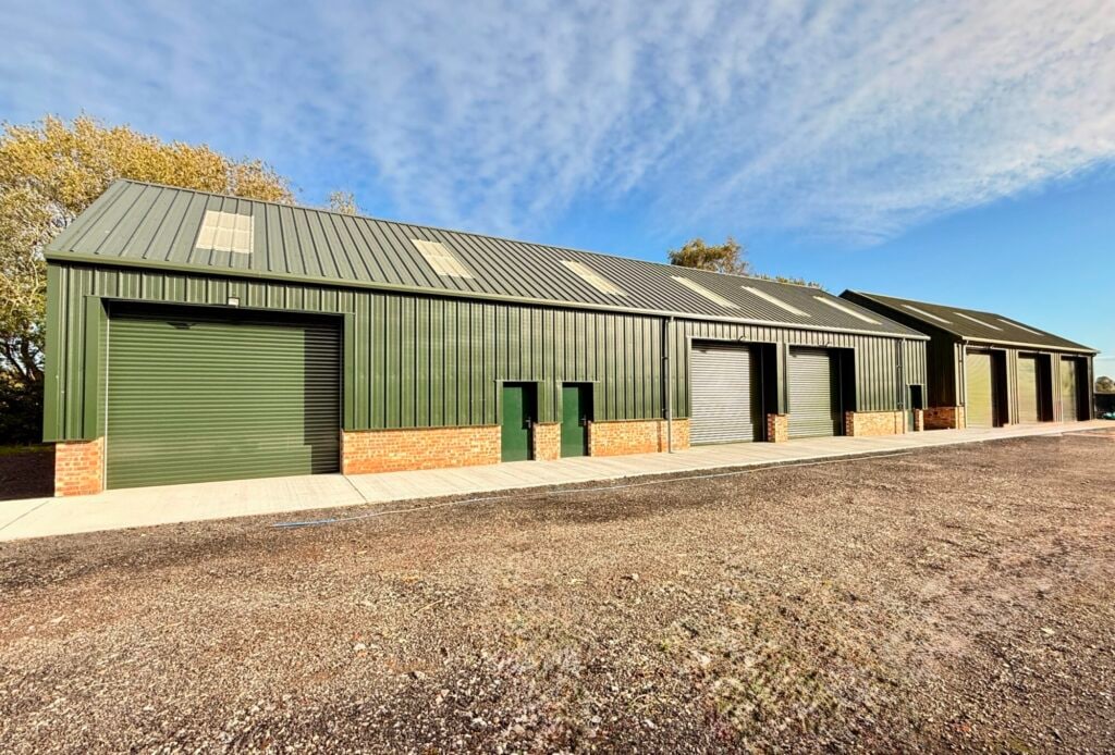 Preston New Rd, Samlesbury for lease Primary Photo- Image 1 of 5