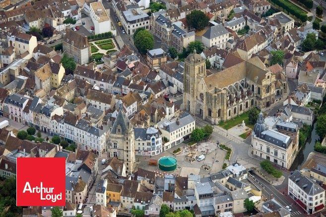 Retail in Dreux for sale Aerial- Image 1 of 4