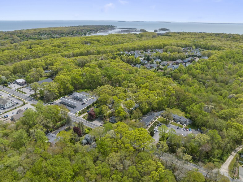 178 W Main St, Niantic, CT à vendre - Aérien - Image 1 de 1