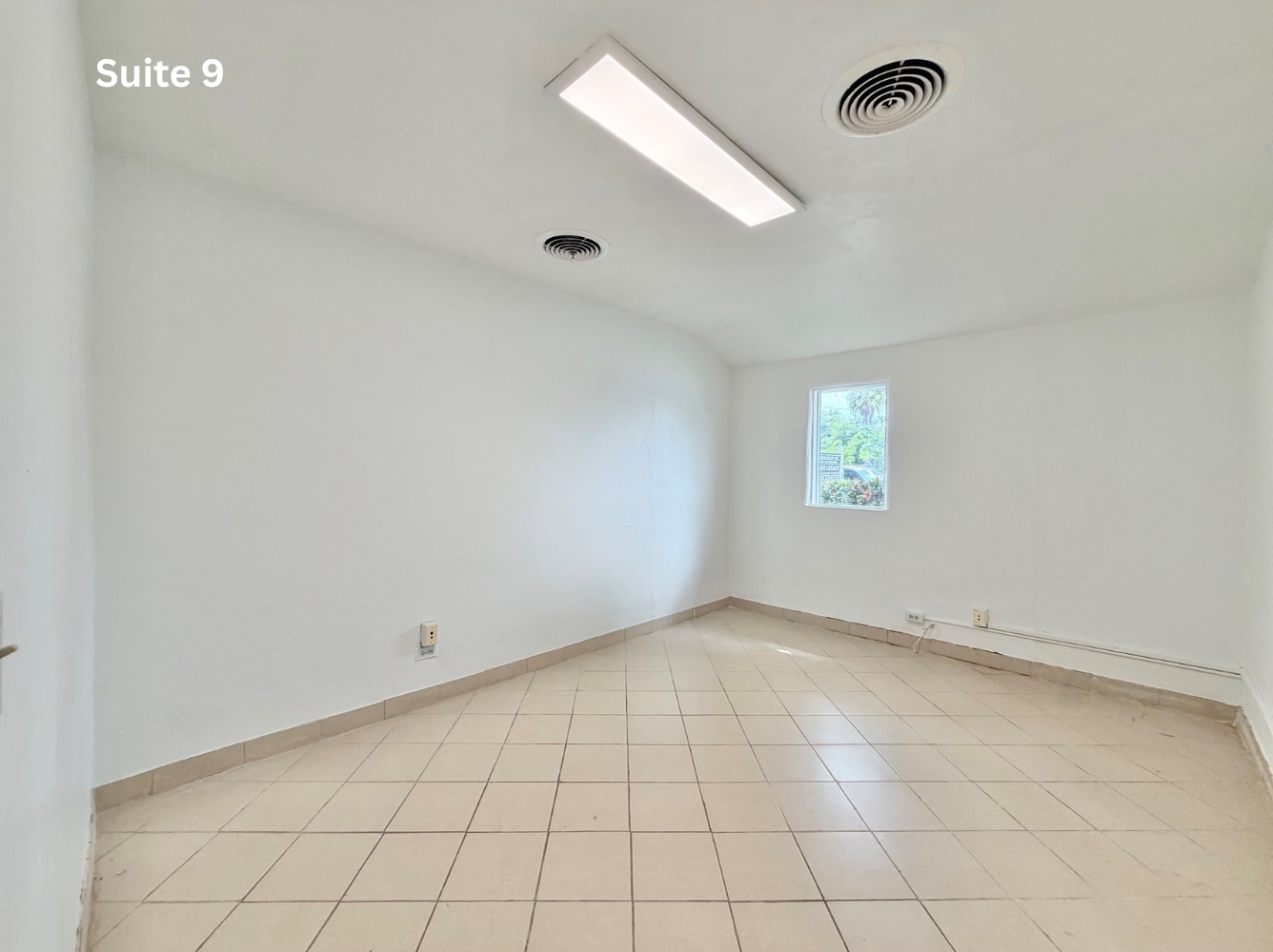 3600 broadway, West Palm Beach, FL for lease Interior Photo- Image 1 of 2