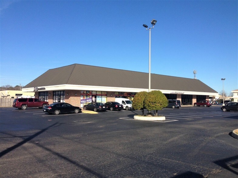 5600 Virginia Beach Blvd, Virginia Beach, VA à louer - Photo du bâtiment - Image 1 de 2