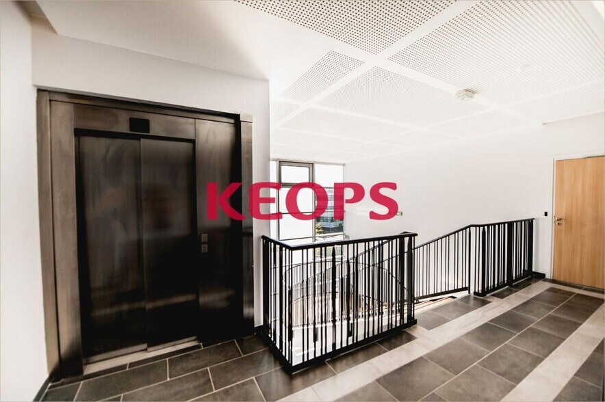 7 Rue Du Professeur Pierre Vellas, Toulouse à louer - Hall d’entrée - Image 3 de 10