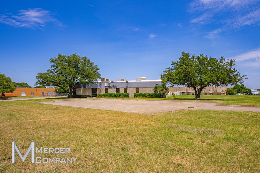 4848 Cockrell Hill Rd S, Dallas, TX à vendre - Photo principale - Image 1 de 1