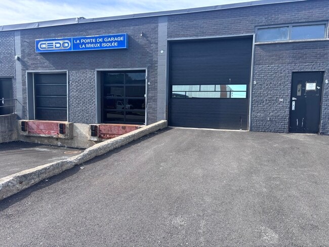 Plus de détails pour 605 Boul Iberville, Repentigny, QC - Local d'activités à louer