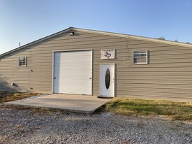 2213 Ellis Dr, Rosharon TX - Warehouse