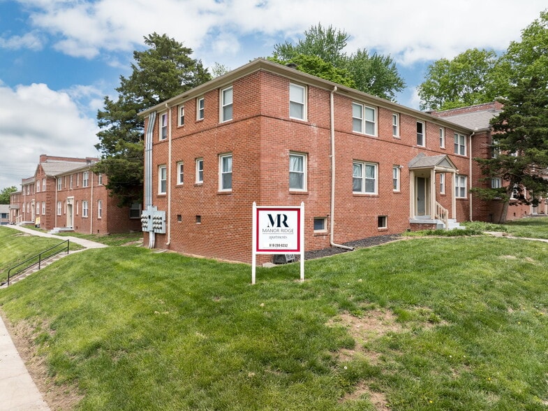 120 W Elizabeth St, Independence, MO à vendre - Photo du bâtiment - Image 1 de 15