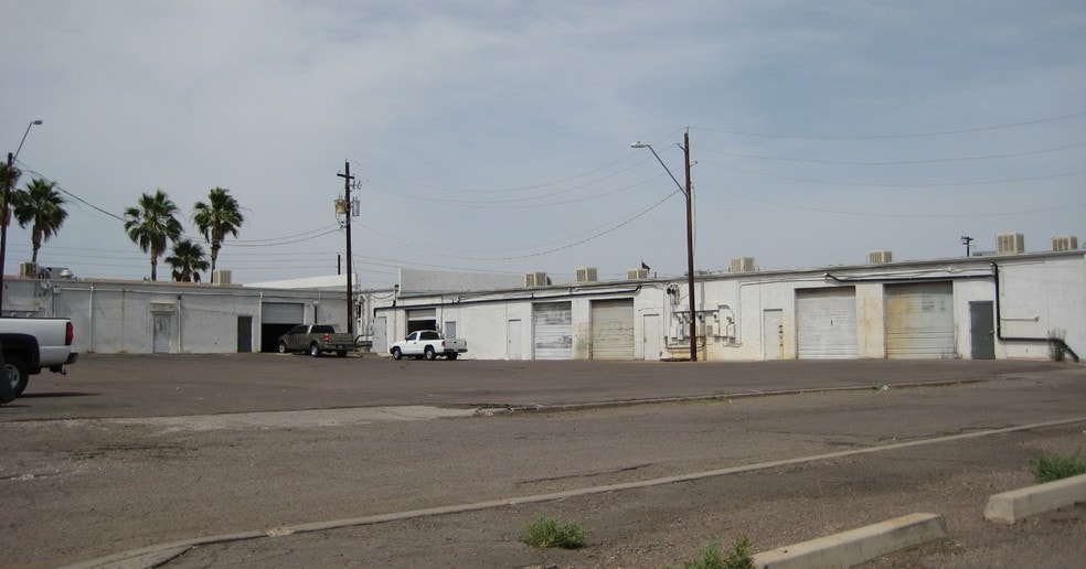 2901 W Thomas Rd, Phoenix, AZ à louer - Autre - Image 2 de 15