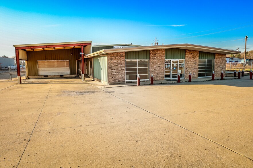 5105 W Loop 281 S, Longview, TX à vendre - Photo du bâtiment - Image 3 de 24