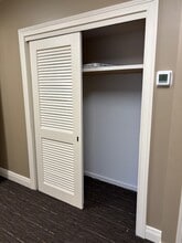 2040 Regency Rd, Lexington, KY à louer Photo du bâtiment- Image 2 de 5