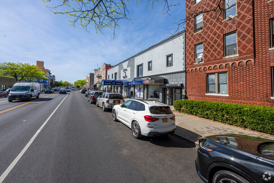 1813 65th St, Brooklyn, NY à louer - Aérien - Image 3 de 11