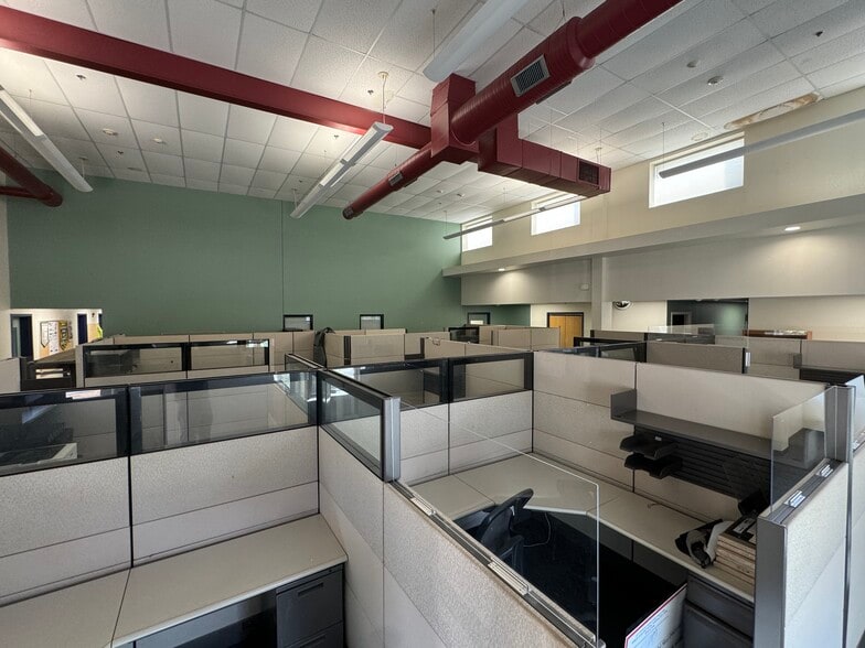 97 N Hatfield Rd, Hatfield, MA for lease - Building Photo - Image 3 of 14