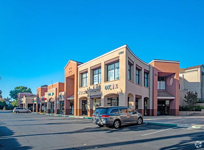1633-1715 Lundy Ave, San Jose, CA à louer - Photo du bâtiment - Image 3 de 8