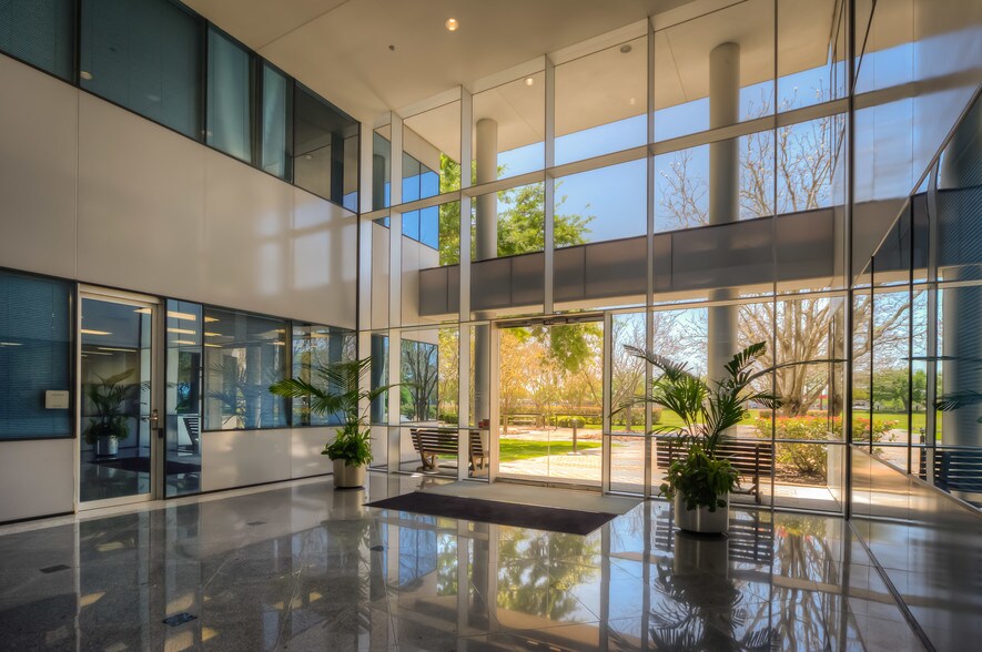 12000 Aerospace Ave, Houston, TX à louer - Photo intérieure - Image 3 de 4