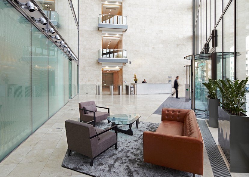 16 Palace St, London for lease - Lobby - Image 3 of 6