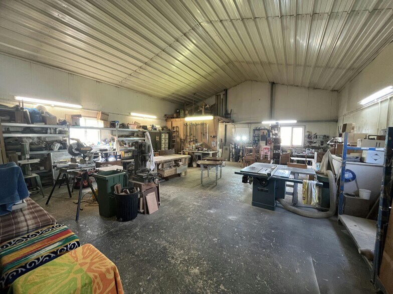 Aylesbury Rd, Leighton Buzzard à louer - Photo du bâtiment - Image 3 de 10