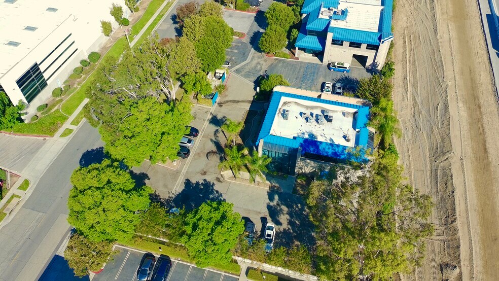 9233 Charles Smith Ave, Rancho Cucamonga, CA à vendre - Photo du bâtiment - Image 2 de 67