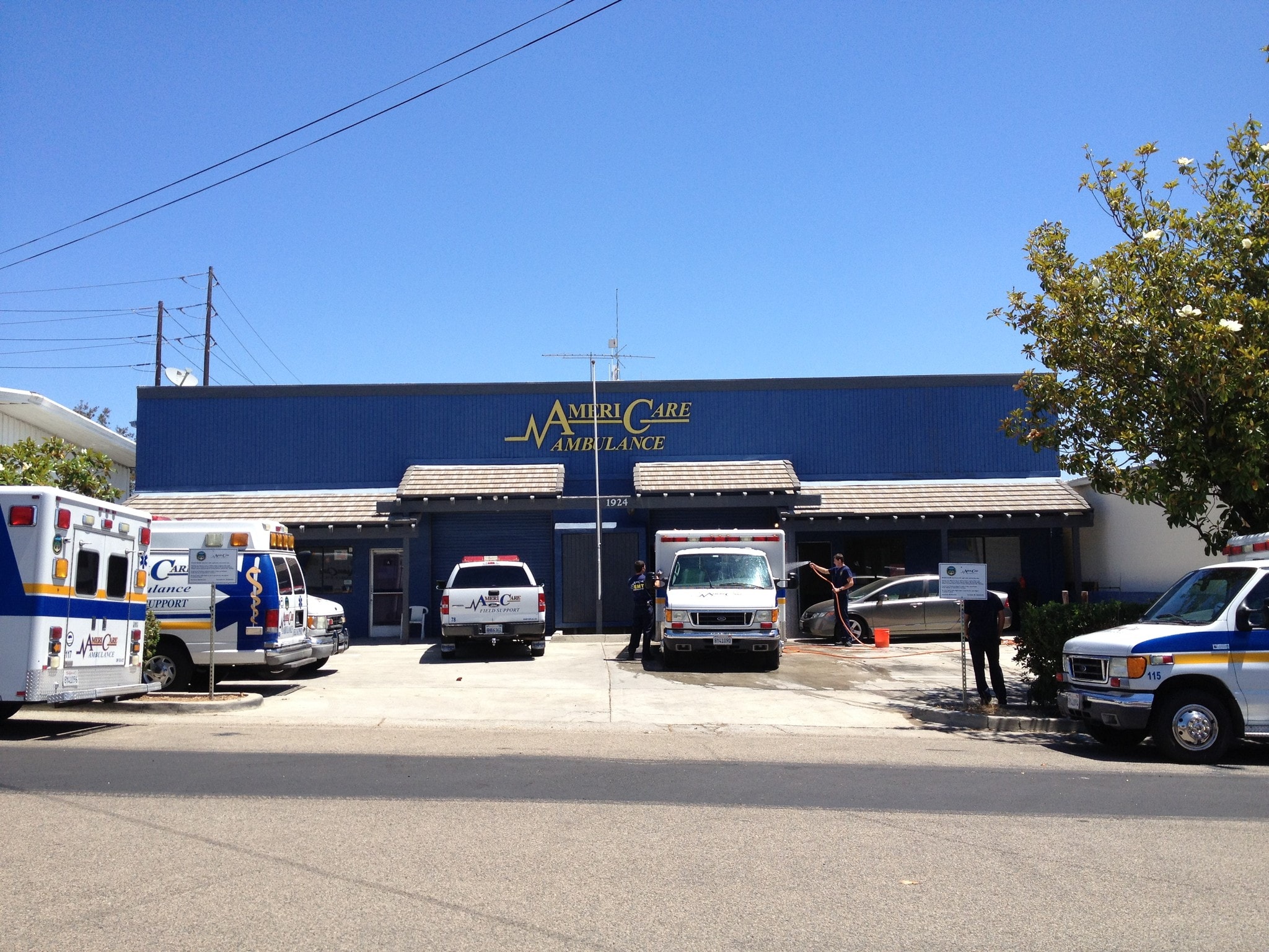 1924 Commercial St, Escondido, CA for lease Building Photo- Image 1 of 14