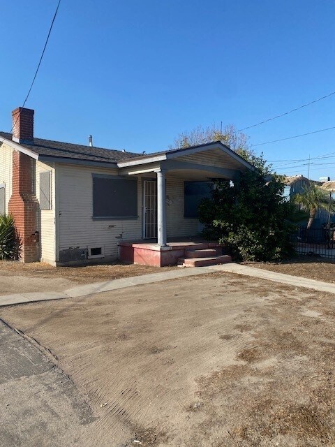 6929-6933 Pine Ave, Bell, CA à vendre Photo du bâtiment- Image 1 de 12