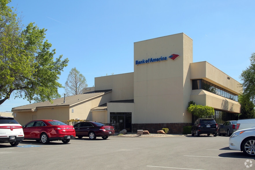 1800 S Elm Pl, Broken Arrow, OK à louer - Photo principale - Image 2 de 15