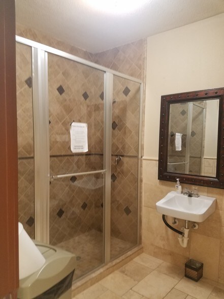 18484 Clay Rd, Houston, TX à louer - Autre - Image 3 de 17