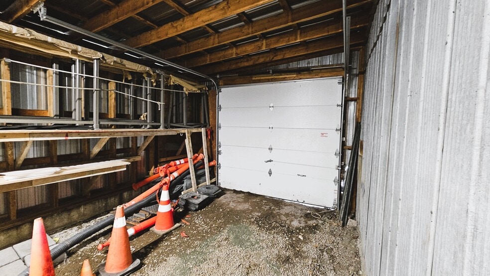 541 Montreal St, Kingston, ON for lease - Building Photo - Image 3 of 4